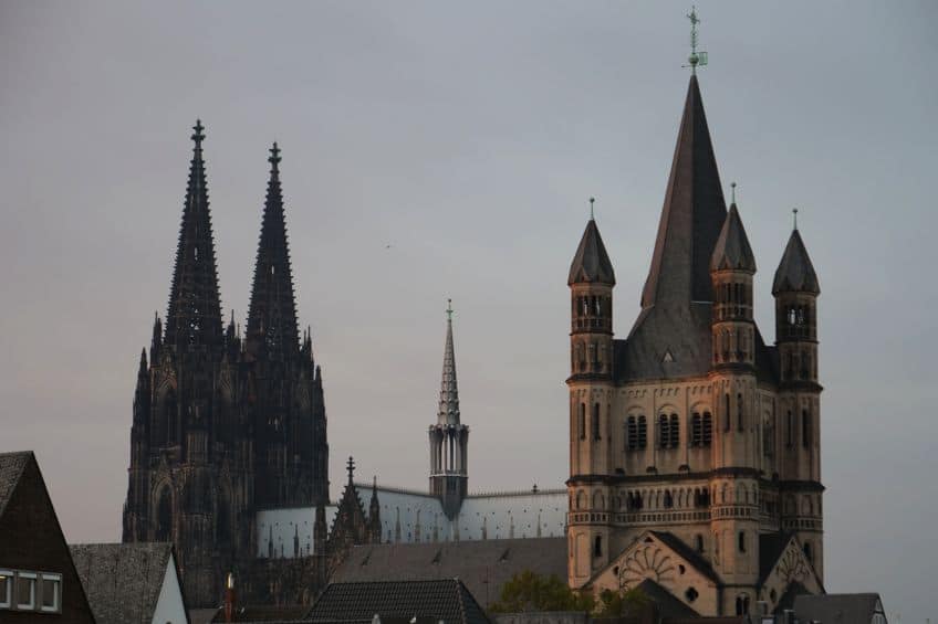 Cologne Cathedral Interior: Gothic Majesty & Sacred Relics